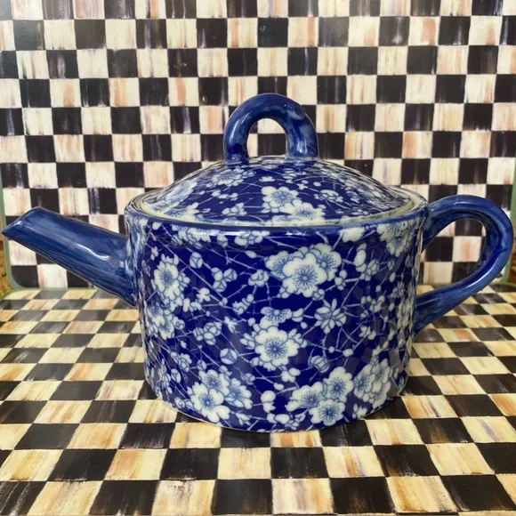 Rare Teapot Design China Blue collection produced exclusively for Seymour Mann - Picture 2 of 11